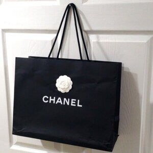 Authentic CHANEL Large Luxury Paper Shopping Bag w/ Camellia – Black 16.75x13x6"